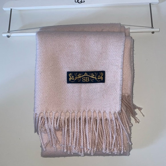 Sunday best scarf - Picture 1 of 2